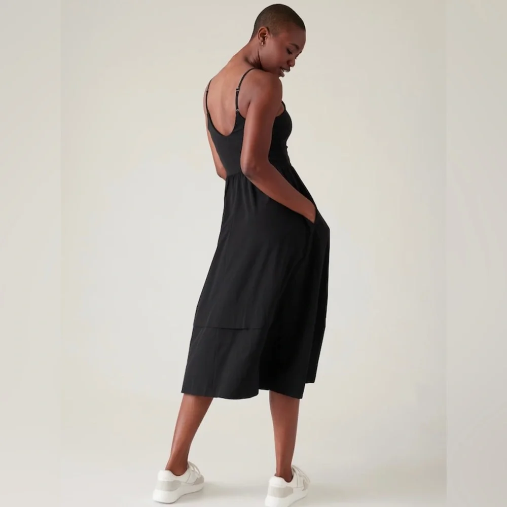 NWT-Athleta Black Elation V-Neck Hybrid Dress, Extra Large - Picture 2 of 7